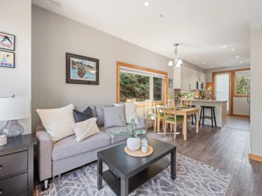 1 2007 Karen Crescent, Whistler, BC, Whistler — Townhouse for sale