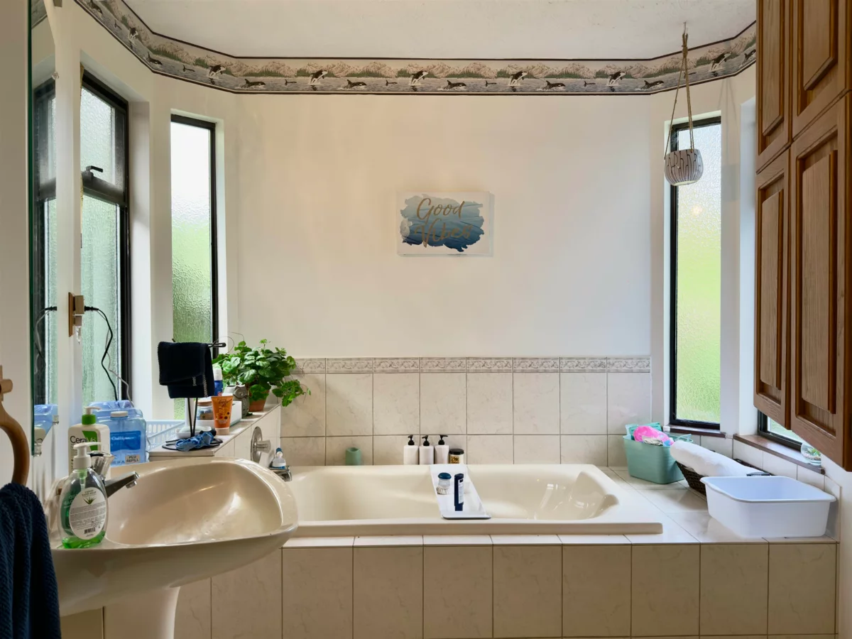 Bedroom 3 Photo of 1352 Oxford Street, White Rock, BC