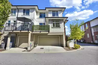 15 8355 164 Street, Surrey, BC, Surrey — Townhouse for sale
