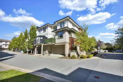 15 8355 164 Street, Surrey, BC, Surrey — Townhouse for sale