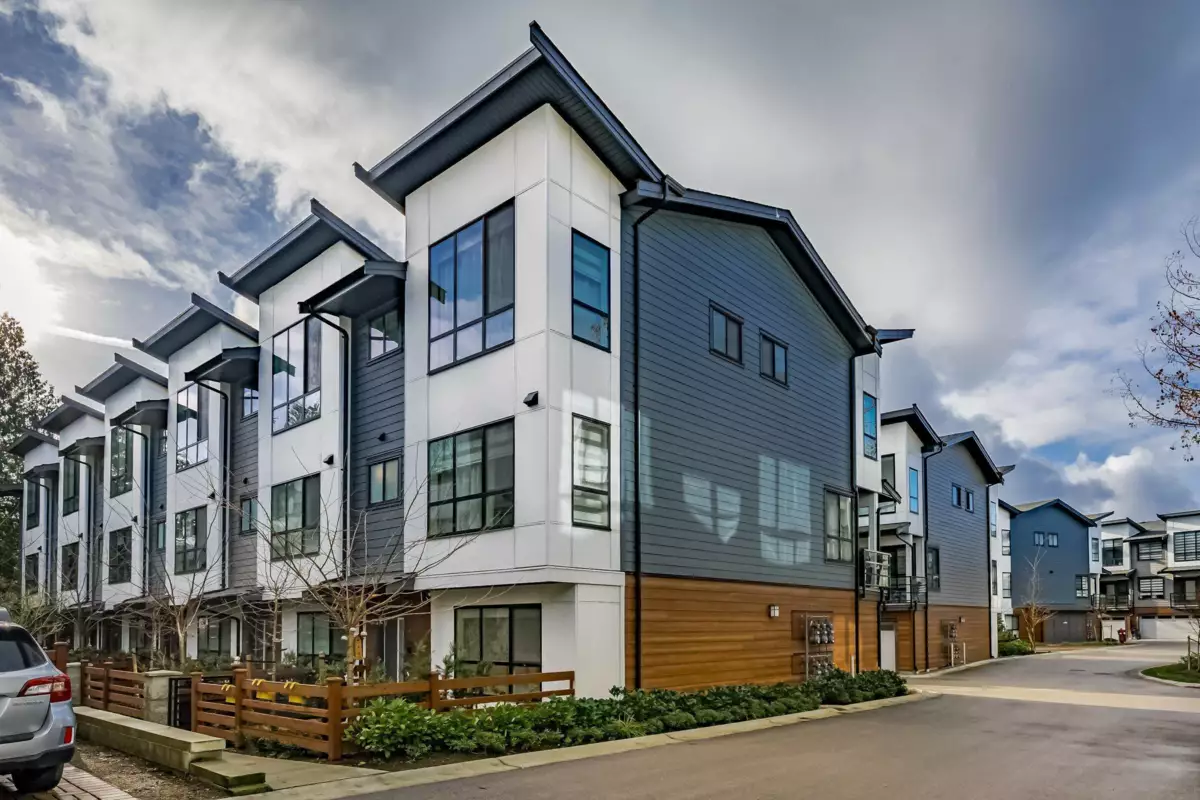 Family Room Photo of 71 7177 194a Street, Surrey, BC