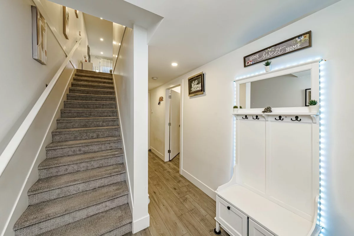 Front Yard Photo of 71 7177 194a Street, Surrey, BC