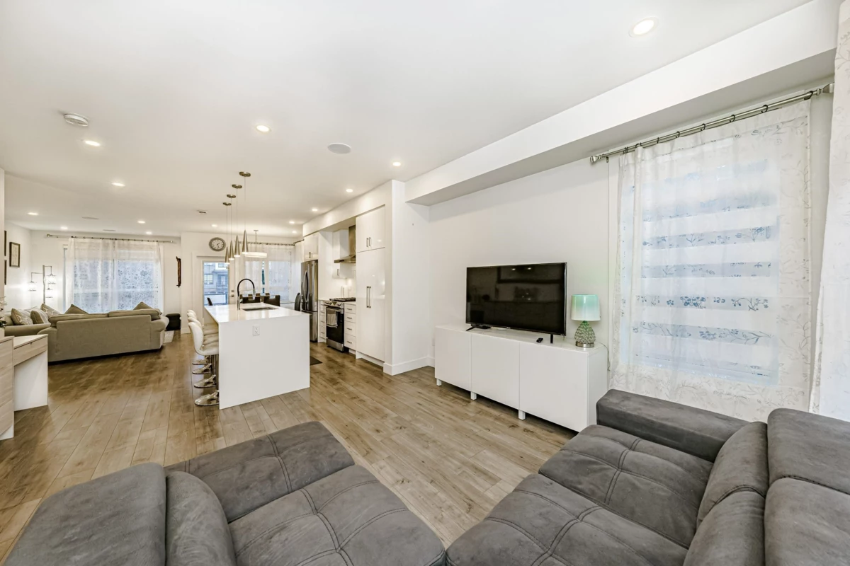 Primary Bathroom Photo of 71 7177 194a Street, Surrey, BC