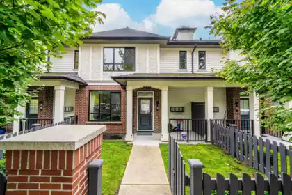 3 3500 Burke Village Promenade, Coquitlam, BC, Coquitlam — Townhouse for sale