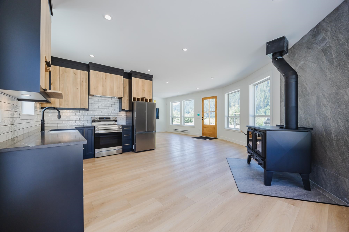 Dining Area Photo of HG 188 71346 Grove Place, Sunshine Valley, BC