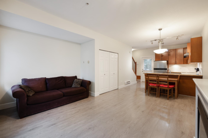 206 5211 Irmin Street, Burnaby, BC, Burnaby — Townhouse for sale
