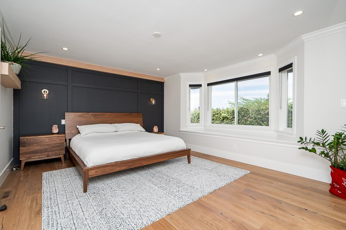 Family Room Photo of 15535 36b Avenue, Surrey, BC