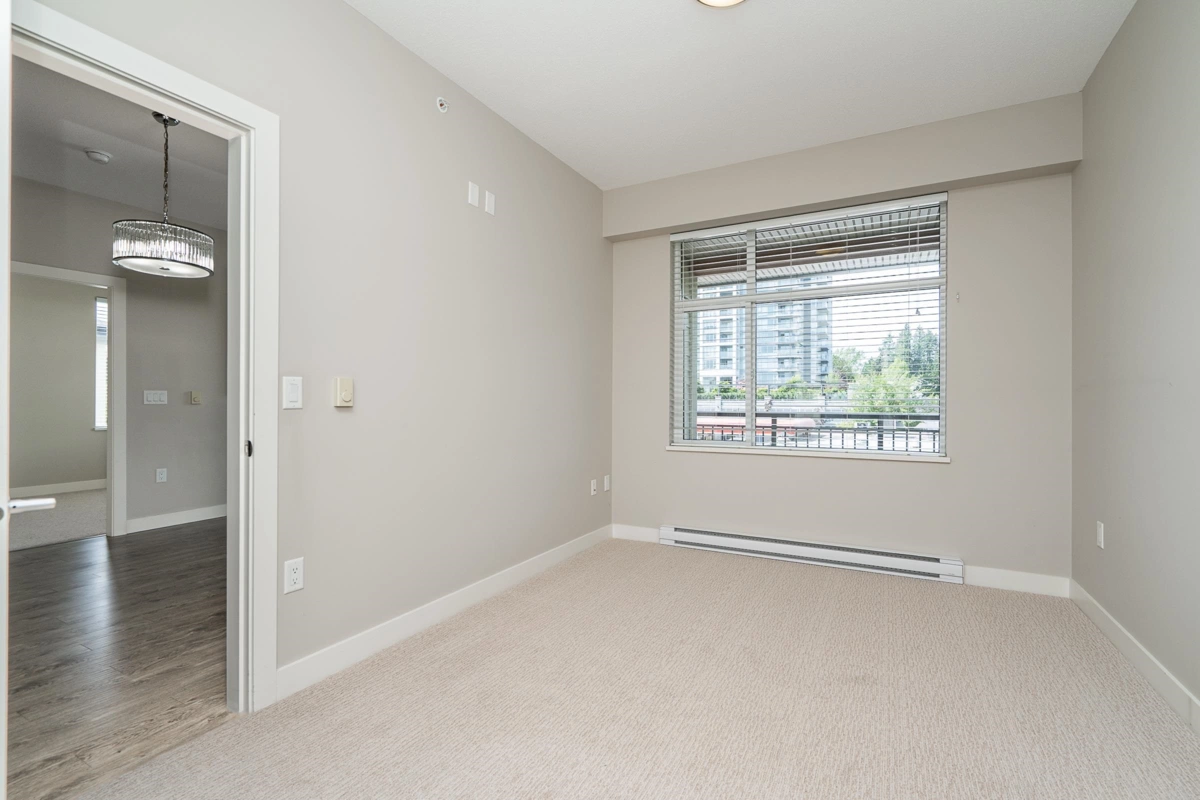Powder Room Photo of 2410 963 Charland Avenue, Coquitlam, BC