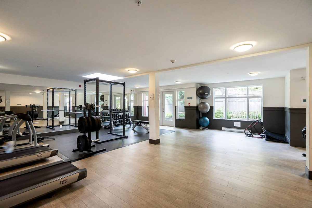 Swimming Pool Photo of 2410 963 Charland Avenue, Coquitlam, BC