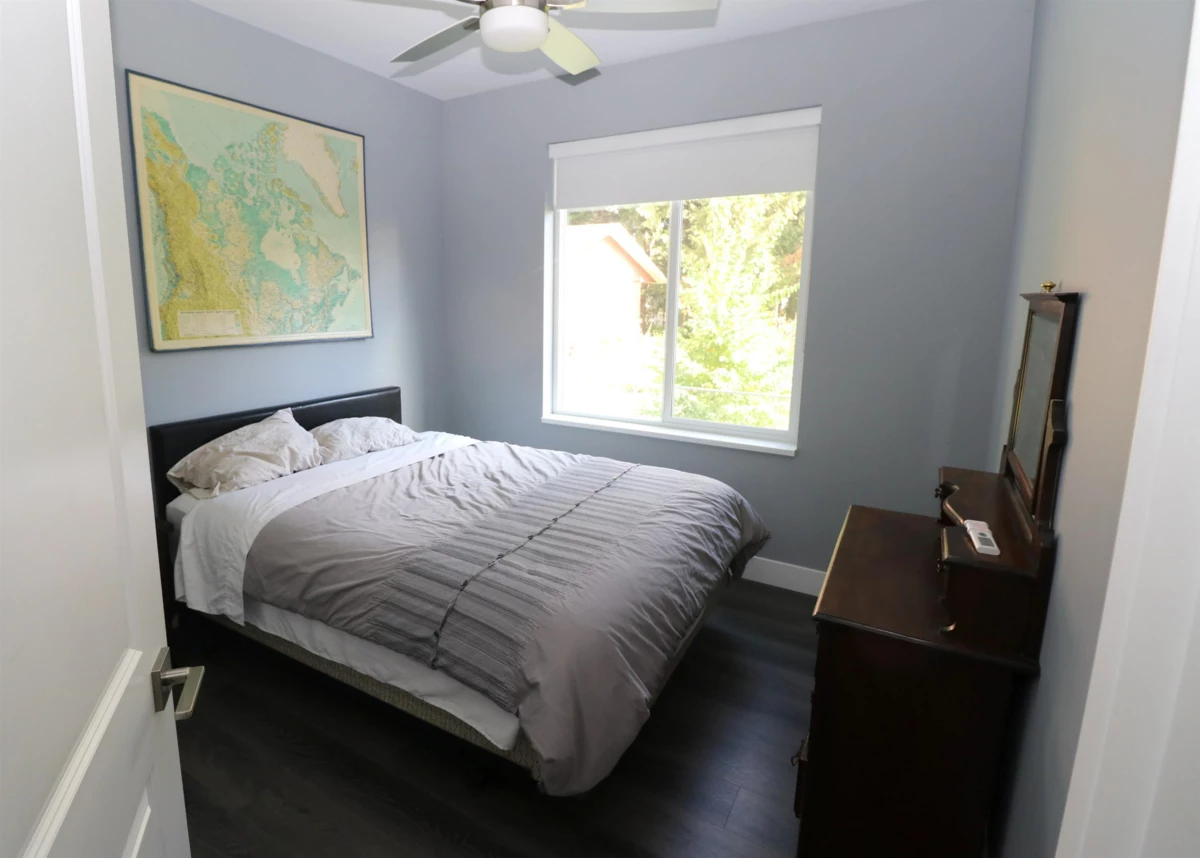 Kitchen Island Photo of 2705 Davies Avenue, Port Coquitlam, BC