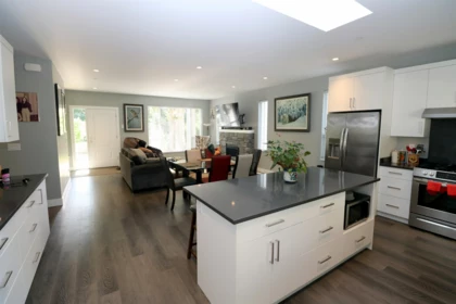2705 Davies Avenue, Port Coquitlam, BC, Port Coquitlam — Single Family Residence for sale