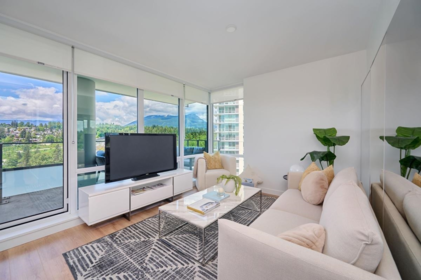 1701 1500 Fern Street, North Vancouver, BC, North Vancouver — Apartment/Condo for sale