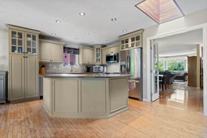 45605 Worthington Place, Chilliwack, BC, Chilliwack — Single Family Residence for sale
