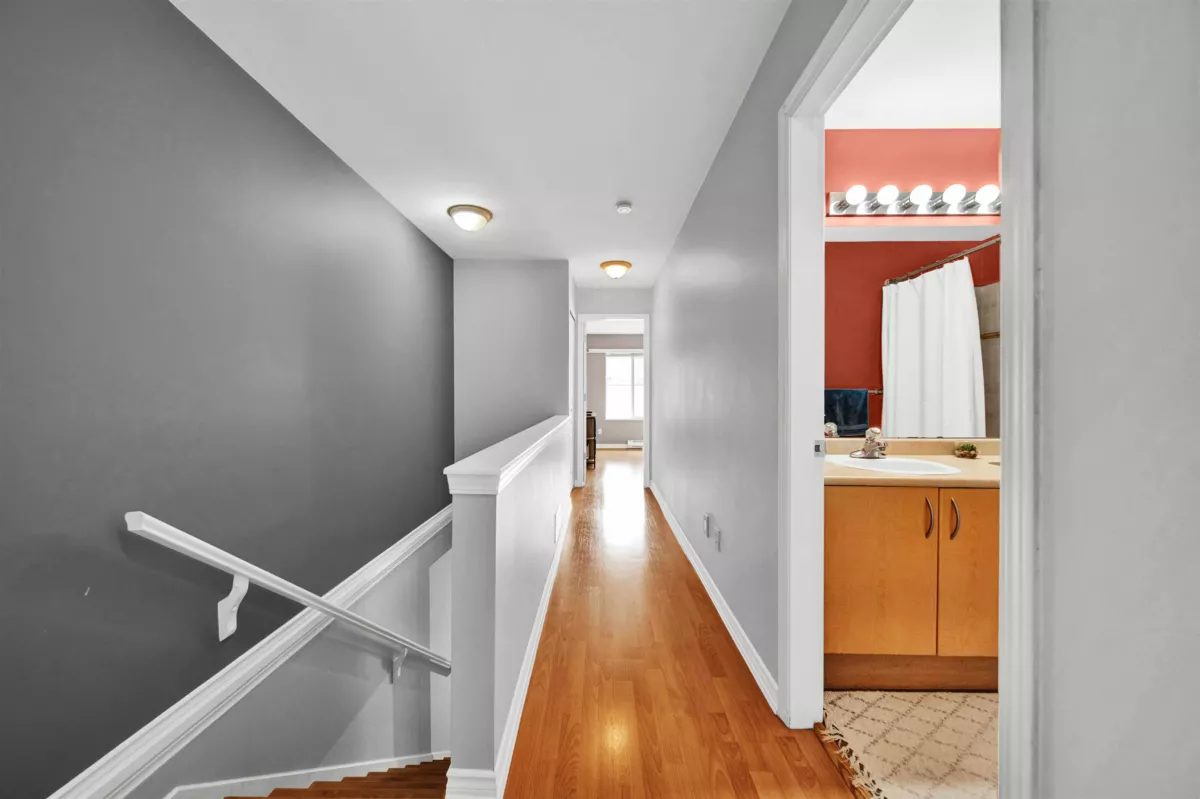 Hallway Photo of 7 14952 58 Avenue, Surrey, BC