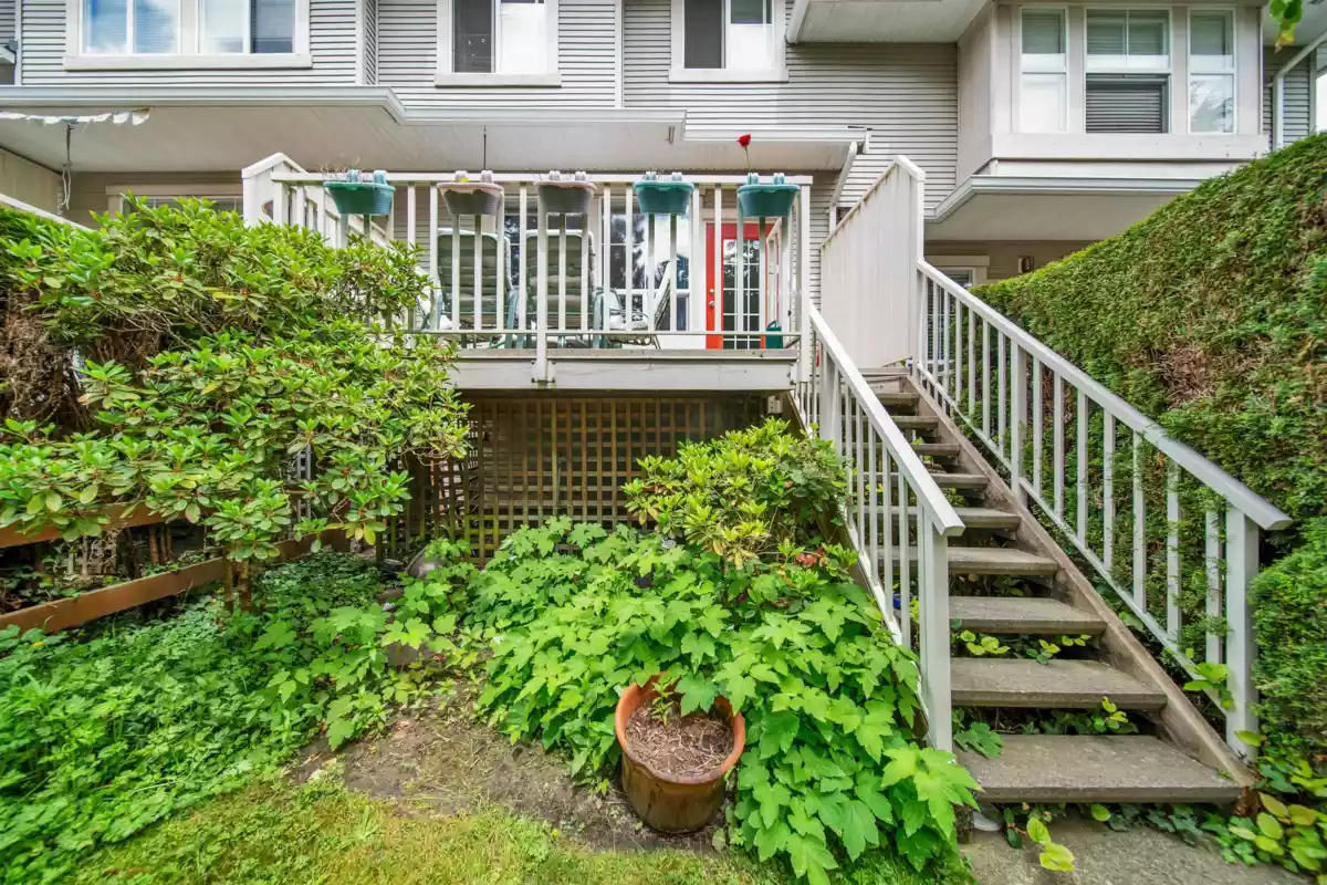 Hot Tub / Spa Photo of 7 14952 58 Avenue, Surrey, BC