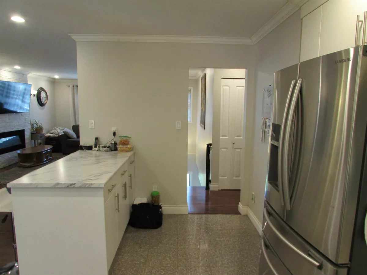 Breakfast Nook Photo of 2224 Lumar Place, Abbotsford, BC