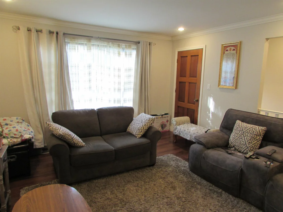 Living Room Photo of 2224 Lumar Place, Abbotsford, BC