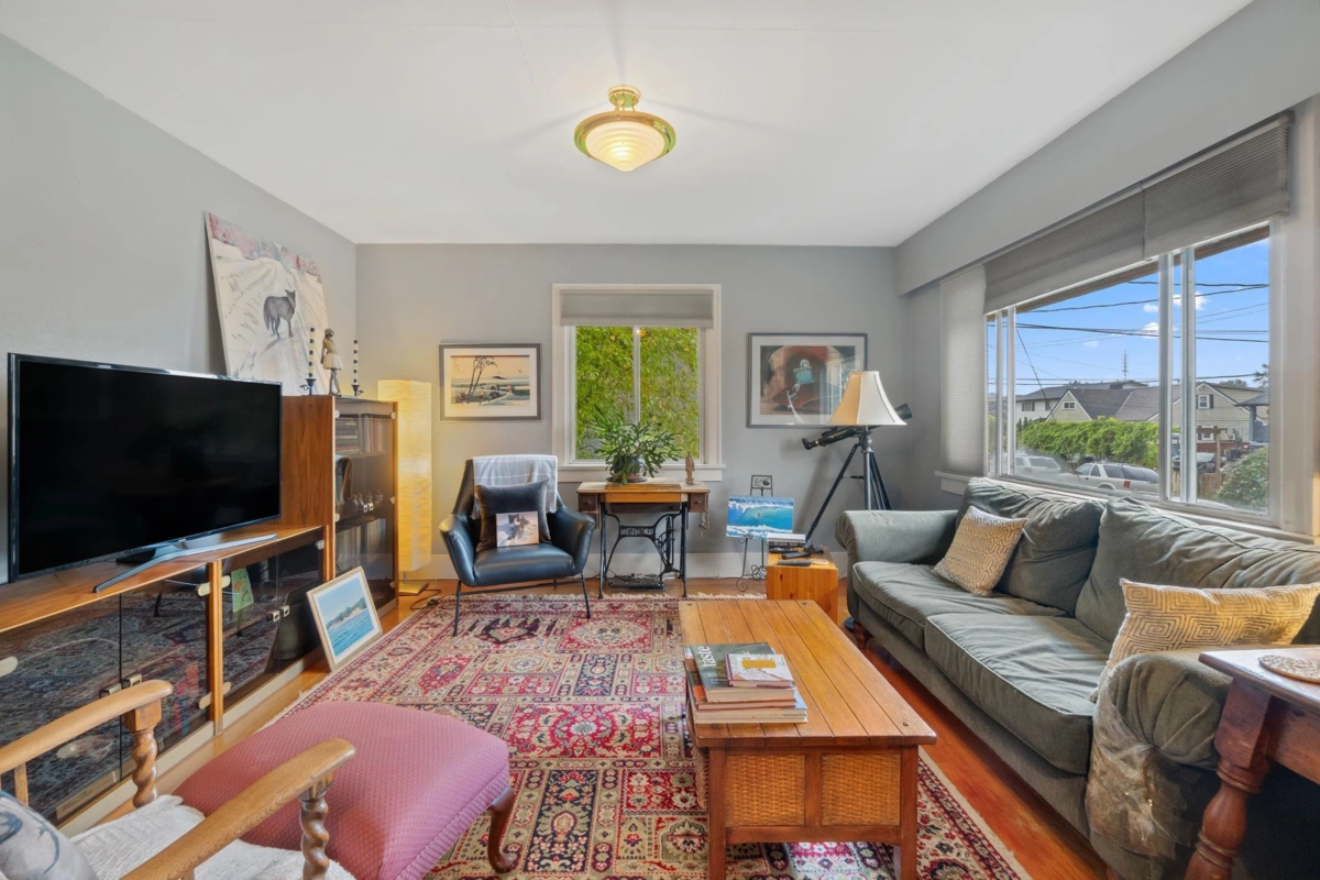 Mudroom Photo of 247 Wood Street, New Westminster, BC