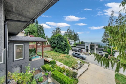 562 Alpine Court, North Vancouver, BC, North Vancouver — Single Family Residence for sale
