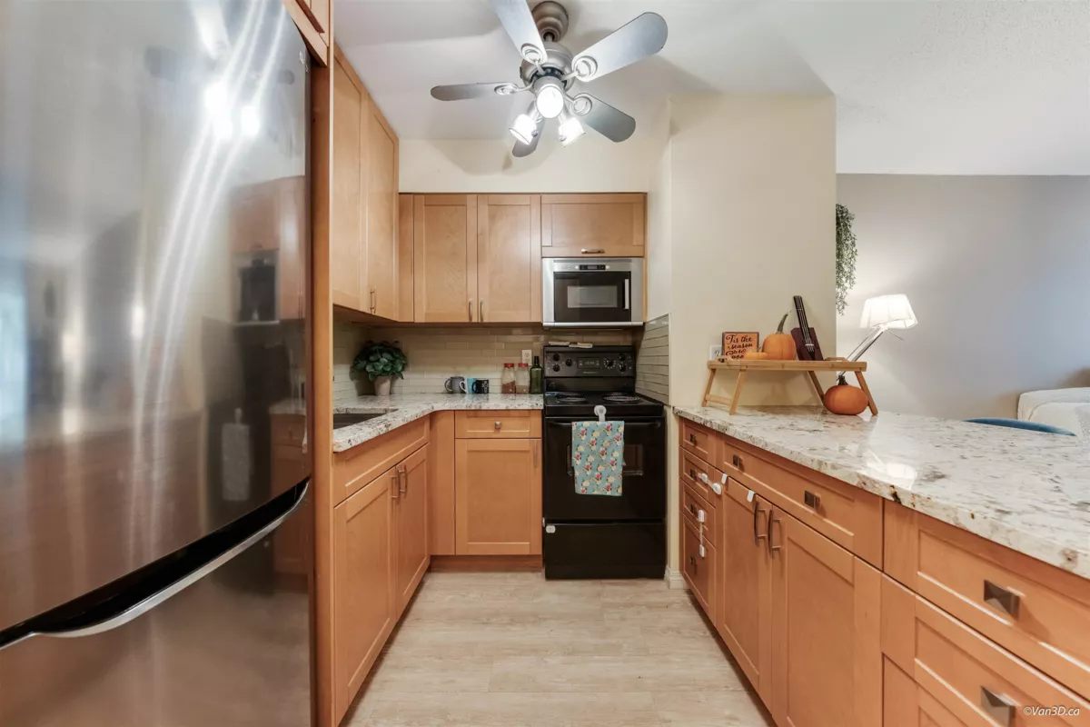 Dining Area Photo of 210 1545 E 2nd Avenue, Vancouver, BC