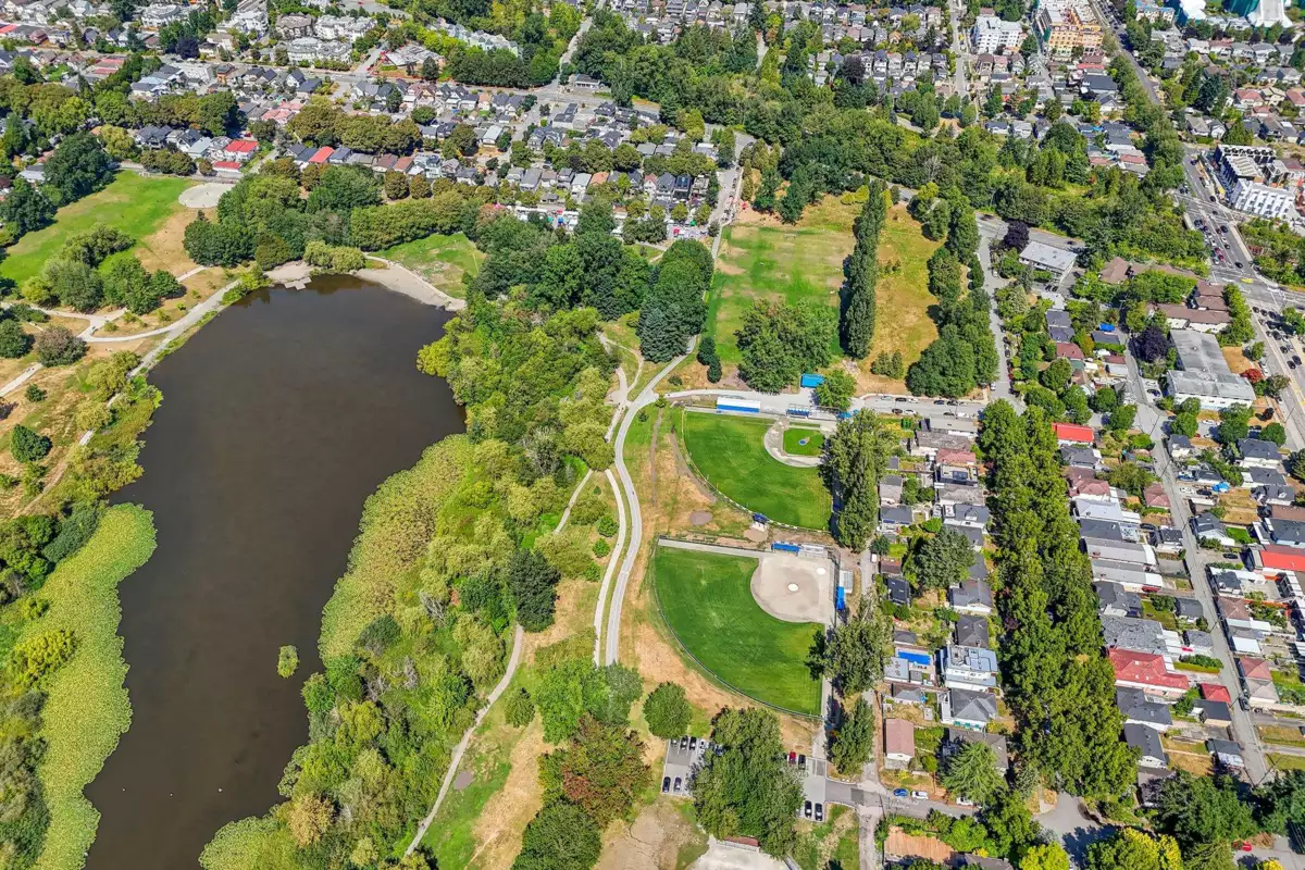 Dining Area Photo of 3195 Garden Drive, Vancouver, BC