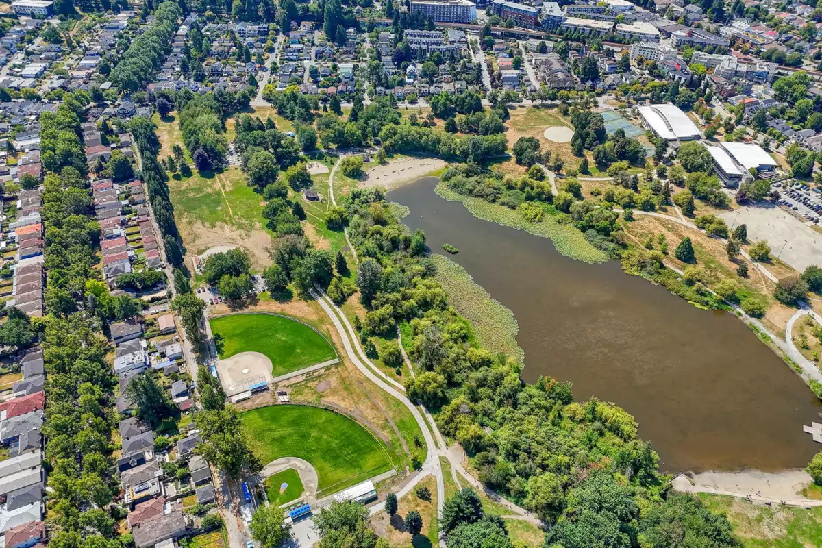 Kitchen Photo of 3195 Garden Drive, Vancouver, BC