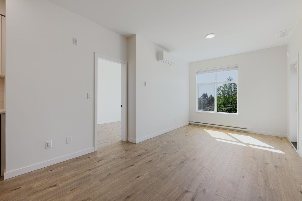 Breakfast Nook Photo of 105 33920 Best Avenue, Mission, BC