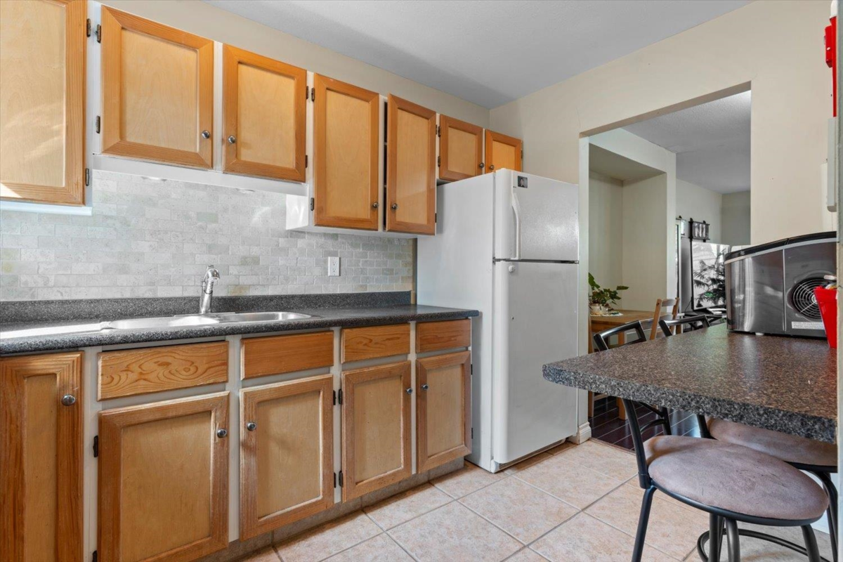 Bedroom 3 Photo of 14 6609 138 Street, Surrey, BC