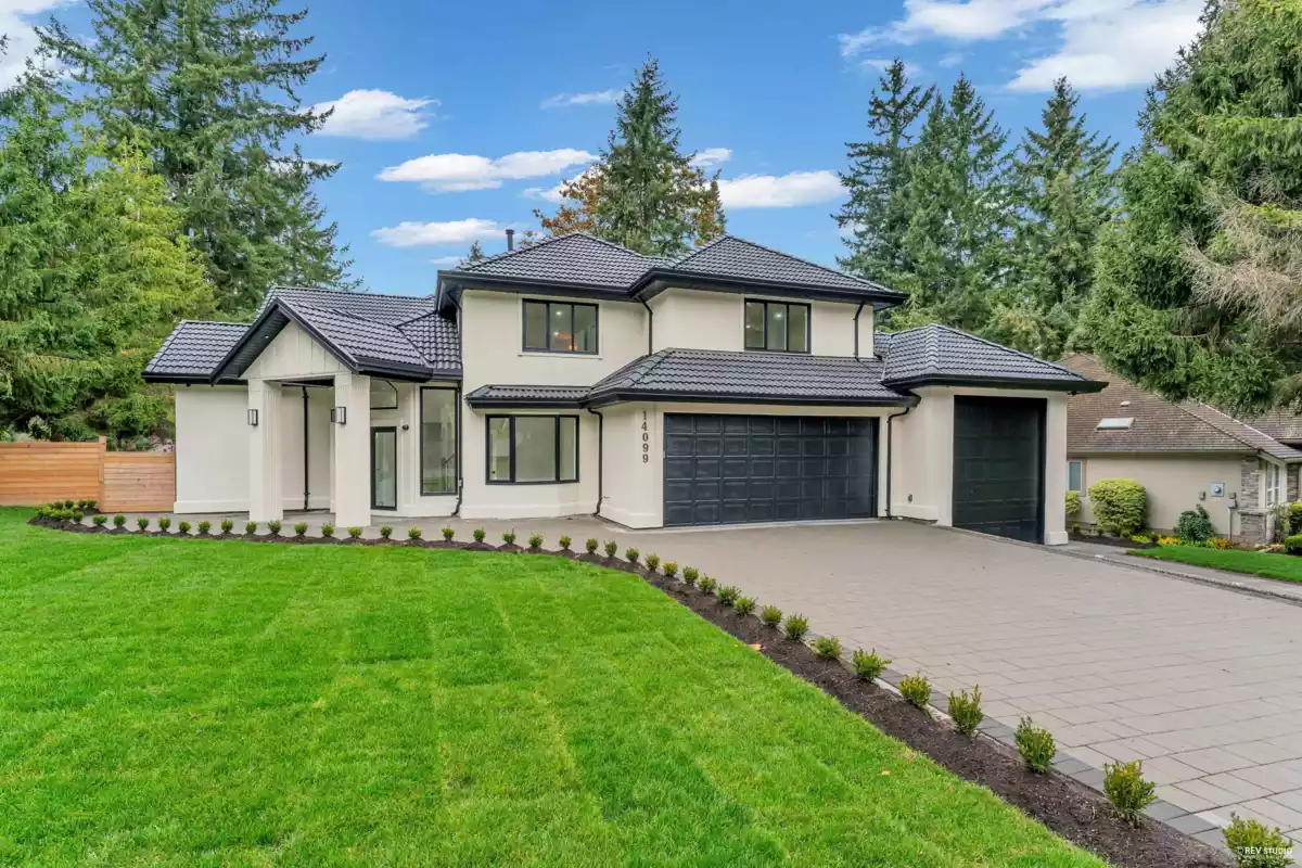 Community Amenities Photo (Clubhouse) of 14099 28a Avenue, Surrey, BC