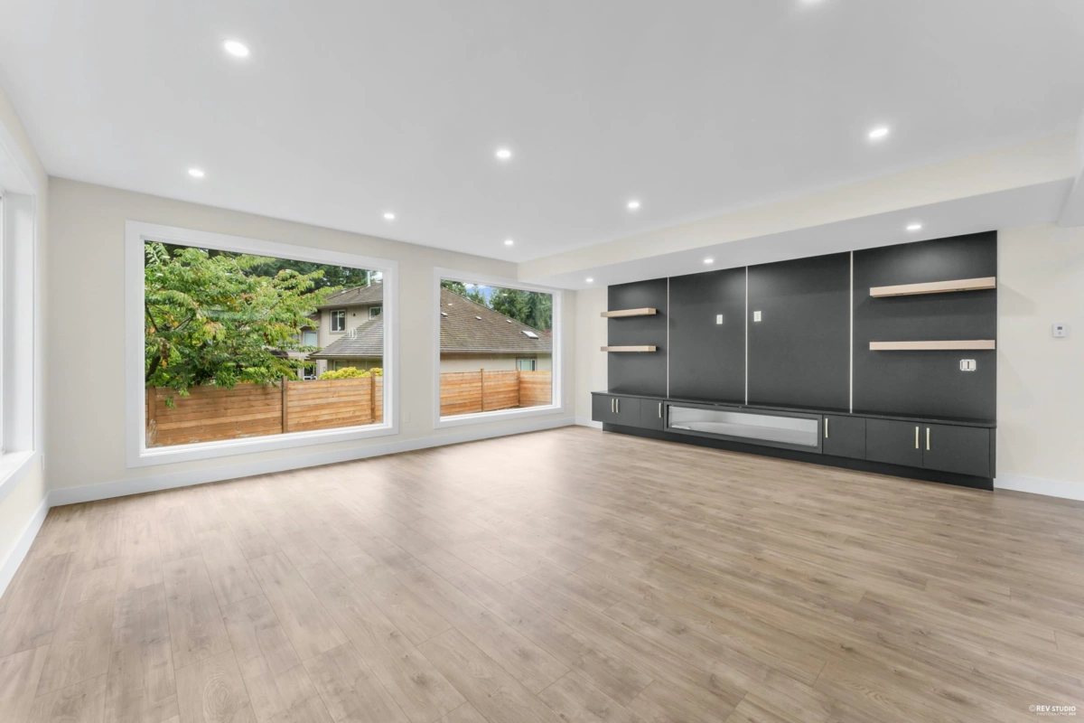 Primary Bathroom Photo of 14099 28a Avenue, Surrey, BC