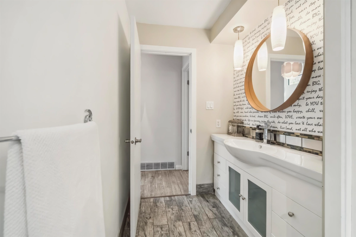 Backyard Photo of 4133 Tytahun Crescent, Vancouver, BC