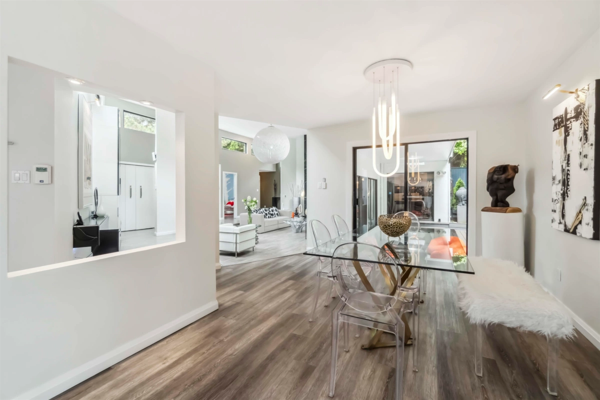 Guest Bathroom Photo of 4133 Tytahun Crescent, Vancouver, BC