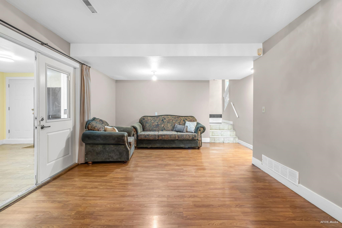 Bedroom 4 Photo of 9087 144 Street, Surrey, BC