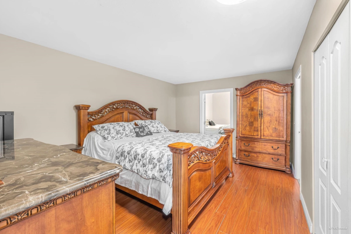 Laundry Room Photo of 9087 144 Street, Surrey, BC