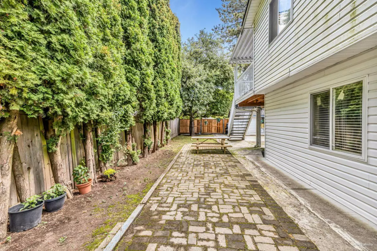 Outdoor Deck Photo of 9087 144 Street, Surrey, BC