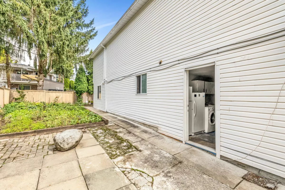 Outdoor Patio Photo of 9087 144 Street, Surrey, BC