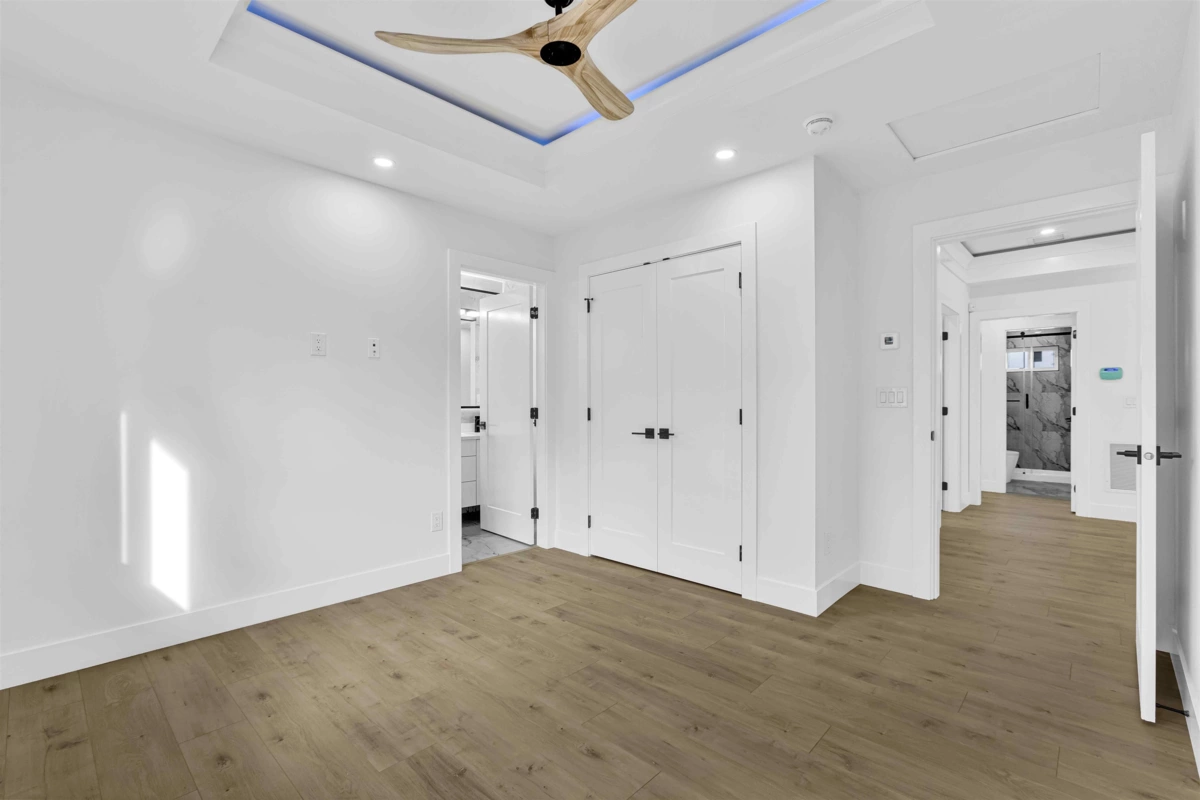 Entry Foyer Photo of 12927 115a Avenue, Surrey, BC