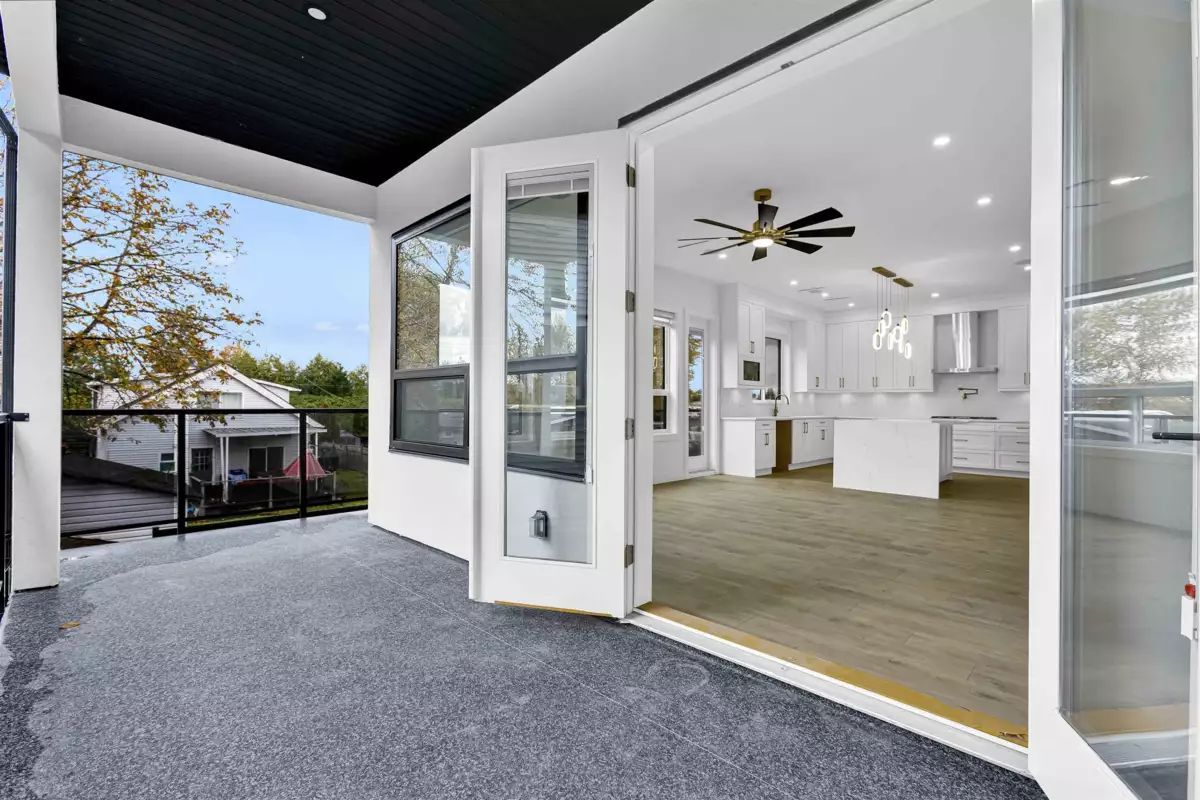 Guest Bathroom Photo of 12927 115a Avenue, Surrey, BC