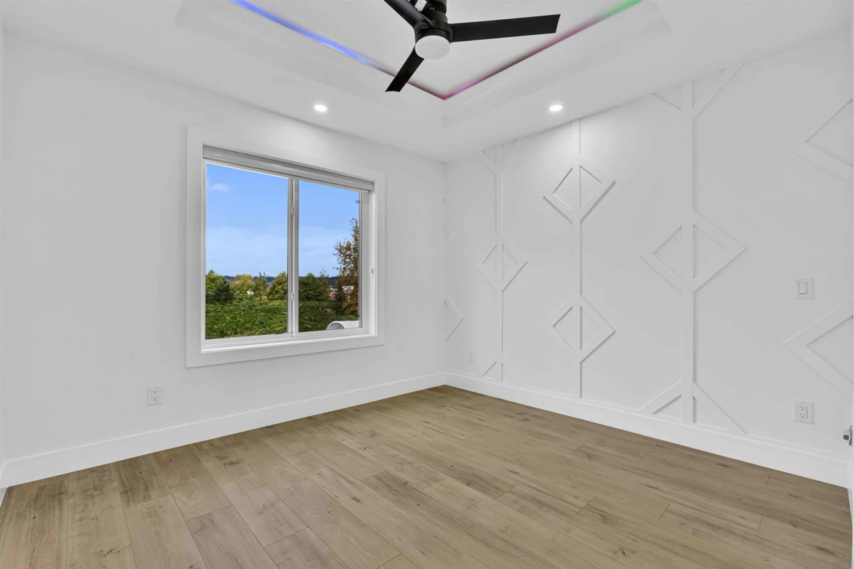 Hallway Photo of 12927 115a Avenue, Surrey, BC