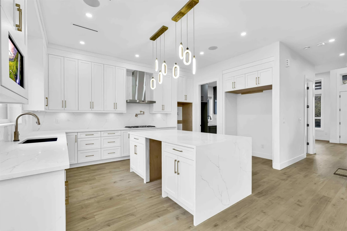 Walk-In Closet Photo of 12927 115a Avenue, Surrey, BC