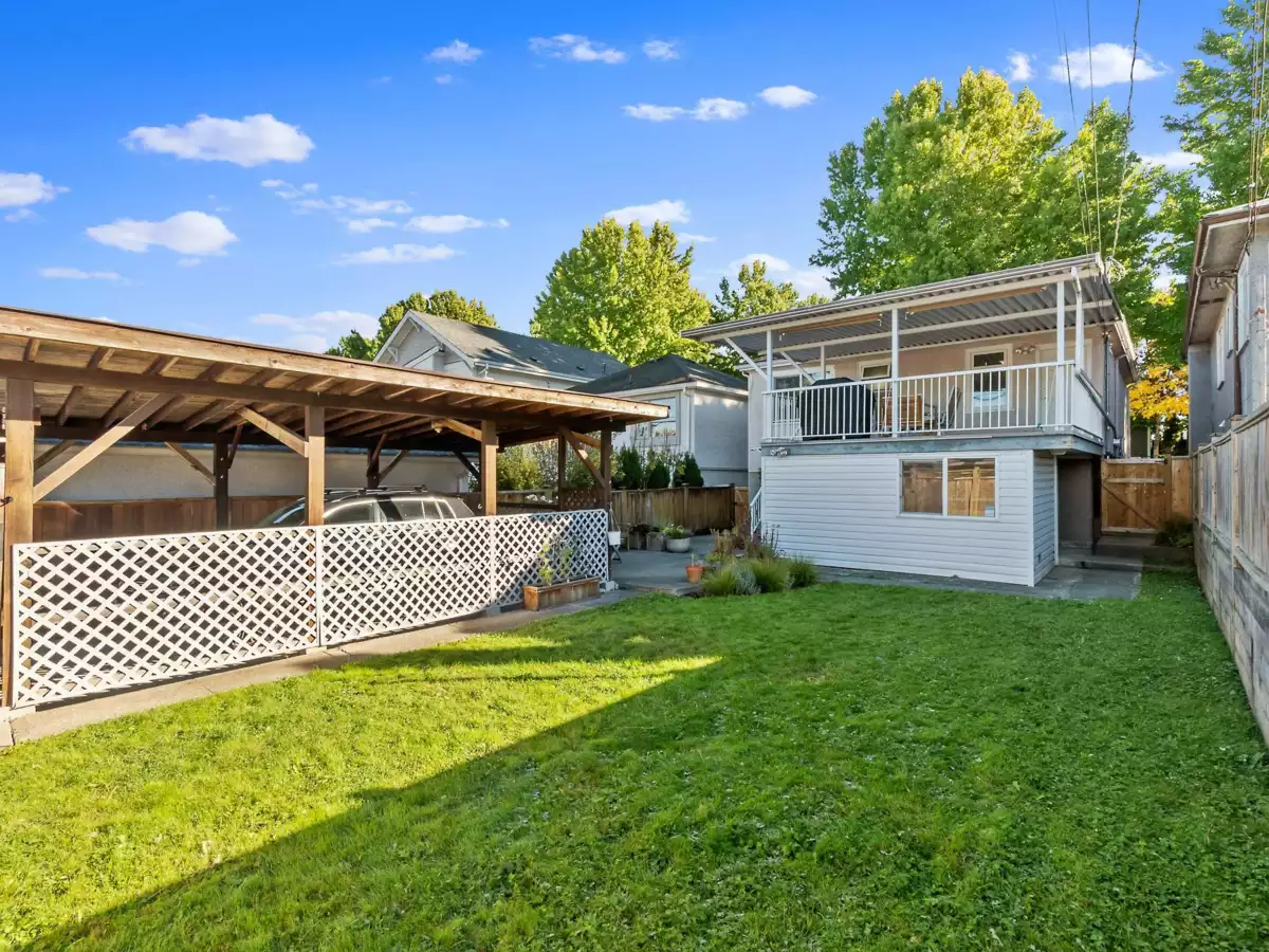 Front Yard Photo of 4833 Henry Street, Vancouver, BC