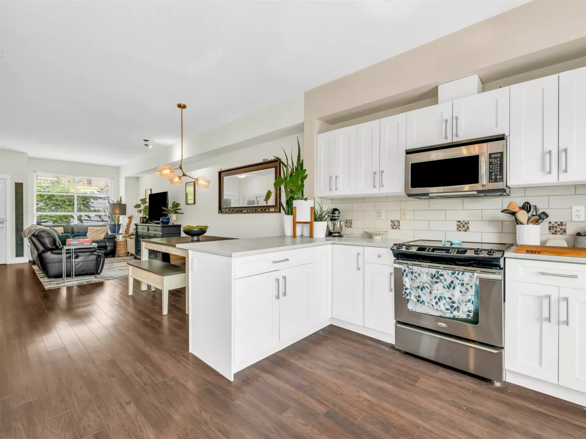 Breakfast Nook Photo of 103 1418 Cartier Avenue, Coquitlam, BC