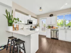 103 1418 Cartier Avenue, Coquitlam, BC