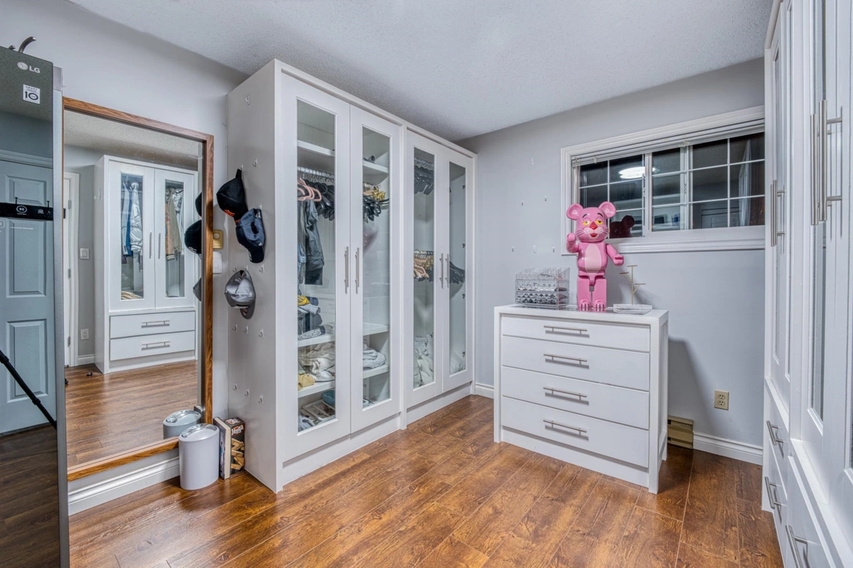 Laundry Room Photo of 5660 Stefanko Place, Richmond, BC