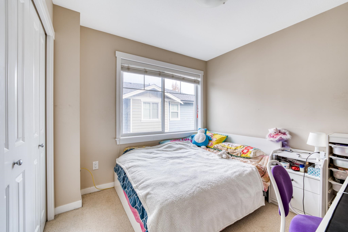 Bedroom 3 Photo of 4 9580 Alberta Road, Richmond, BC