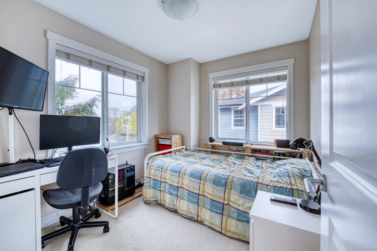 Bedroom 4 Photo of 4 9580 Alberta Road, Richmond, BC