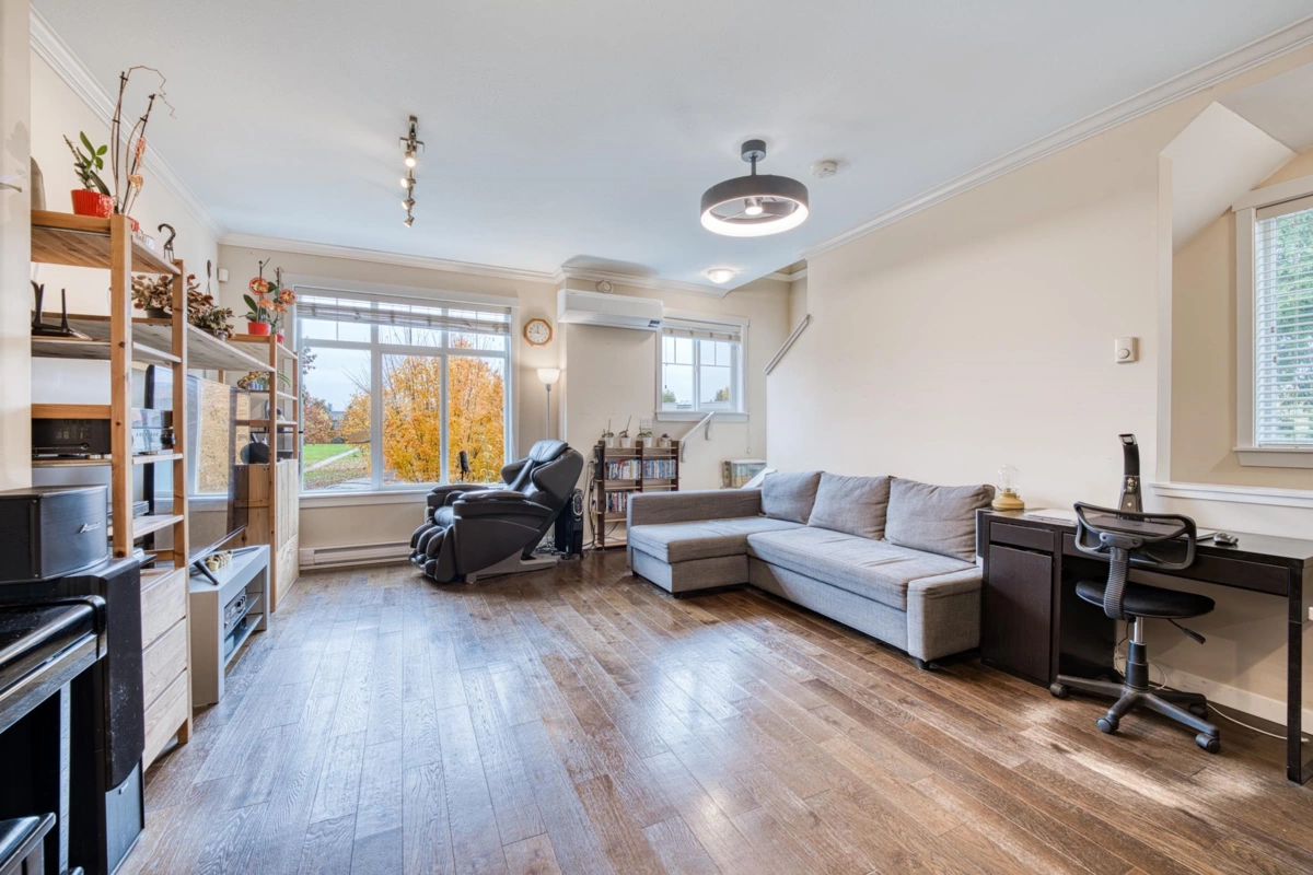 Family Room Photo of 4 9580 Alberta Road, Richmond, BC