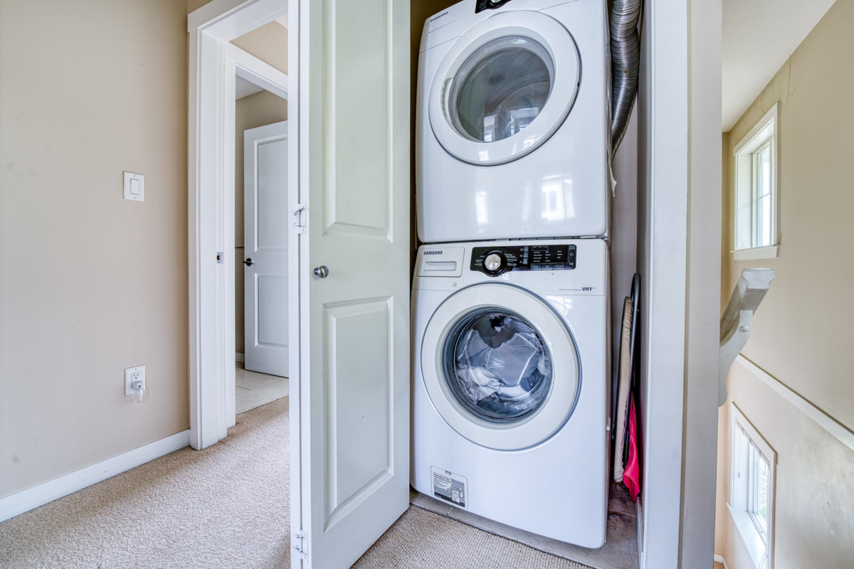 Powder Room Photo of 4 9580 Alberta Road, Richmond, BC