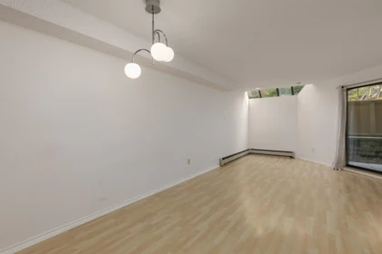 220 1500 Pendrell Street, Vancouver, BC