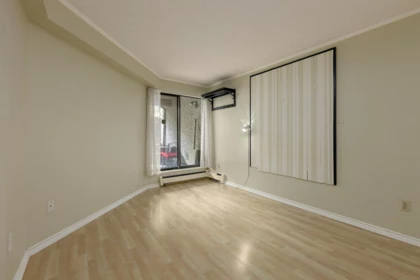 Primary Bedroom Photo of 220 1500 Pendrell Street, Vancouver, BC